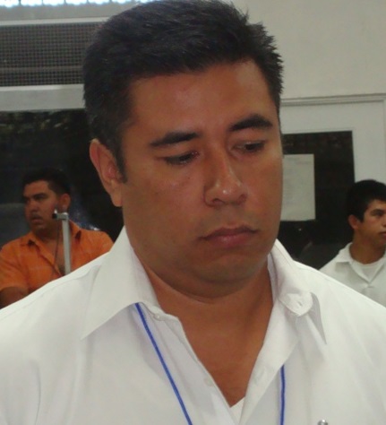 Dr. Luis Cisneros