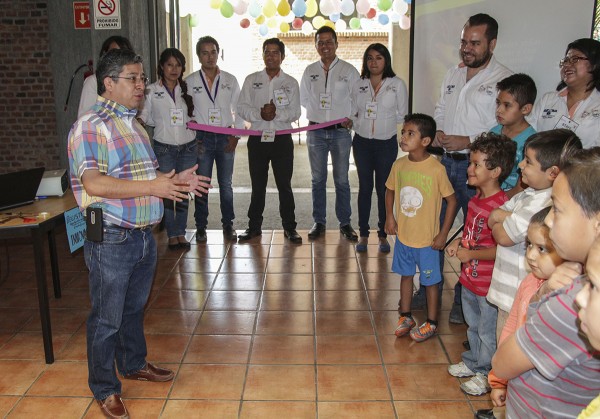Participan niños en taller Electrízate Aprendiendo del CIICAp