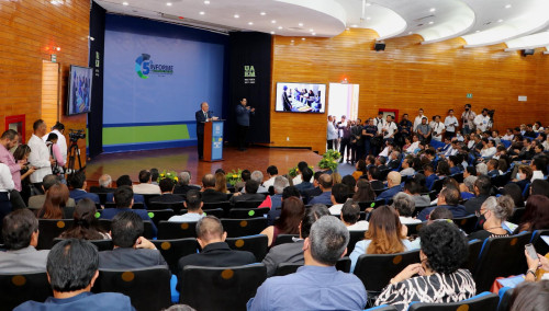 Consolidación académica y financiera destaca rector de la UAEM en quinto informe de actividades