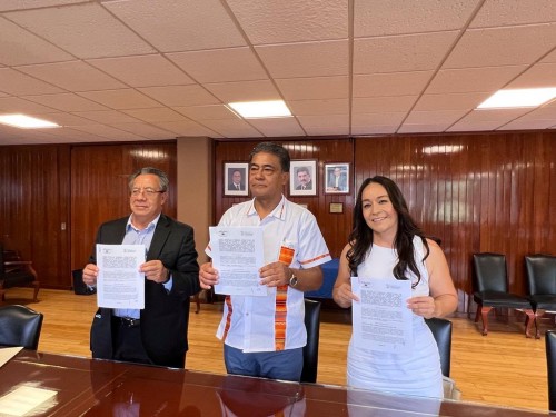 Signan convenio la EES de Jonacatepec y el Iebem