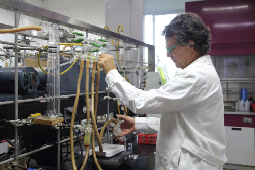 Avanza UAEM en la investigación para el tratamiento del cáncer