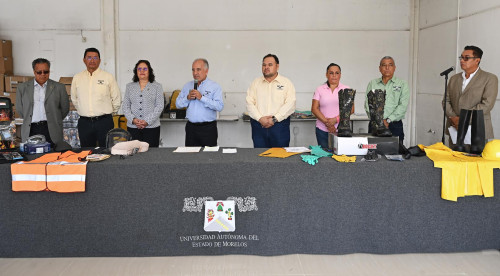 Cumple UAEM con entrega de equipo de seguridad a trabajadores administrativos