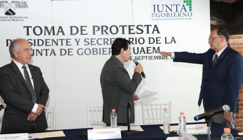 Rinde protesta nuevo presidente de la Junta de Gobierno de la UAEM