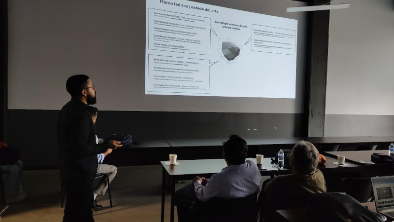 Presentan avances de investigación doctorantes de arquitectura