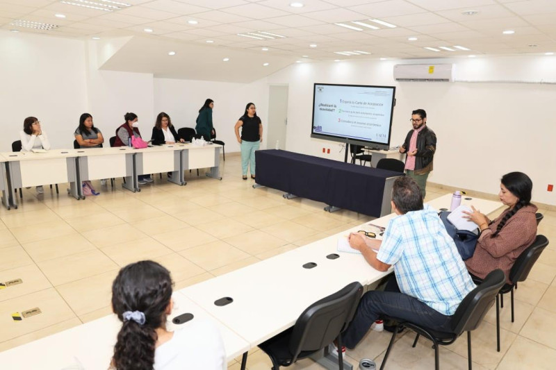 Impulsa UAEM movilidad nacional e internacional entre sus estudiantes