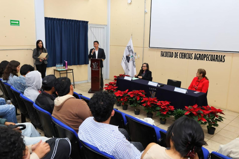 Celebran en Ciencias Agropecuarias el Día Nacional de la Nochebuena