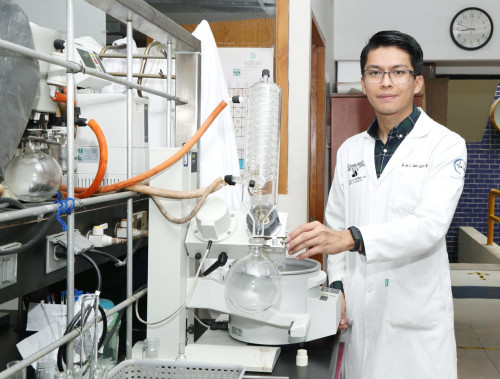 Recibe investigador de la UAEM el premio "Cátedra Juvenil"