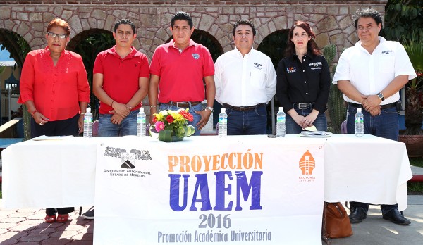 Muestra UAEM su oferta académica en el municipio de Ayala
