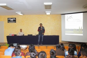Egresados de la Facultad de Ciencias Agropecuarias comparten casos de éxito con estudiantes