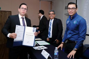 Reconoce Facultad de Derecho y Ciencias Sociales a estudiantes destacados