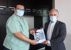 Director de la Facultad de Comunicación Humana presenta su primer informe