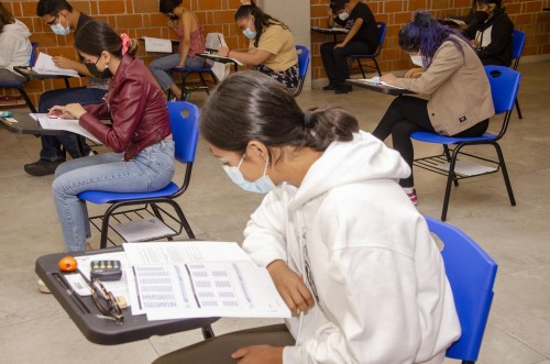 Inicia la aplicación del examen de admisión al nivel superior de la UAEM