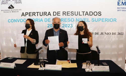 Abren paquetes con resultados de exámenes de admisión a la UAEM