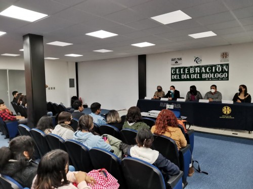 Celebran en la UAEM el día de la bióloga y el biólogo con actividades académicas