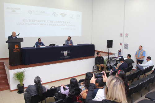 Imparten conferencia sobre la importancia del deporte para la inclusión