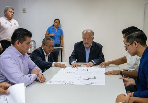 Firman convenio de colaboración para iniciar comedor universitario