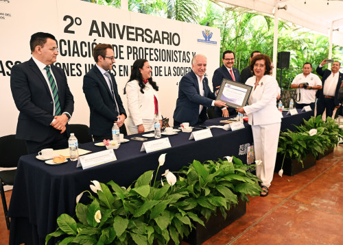 Afirma rector de la UAEM que dejará una institución estable