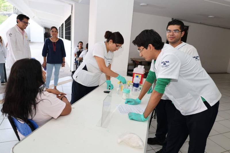 Realiza Facultad de Farmacia pruebas gratuitas para detectar hipertensión