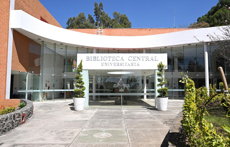 Fomenta UAEM la lectura entre su comunidad y público en general