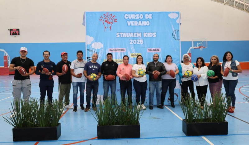 Inaugura el Stauaem curso de verano para niñas y niños