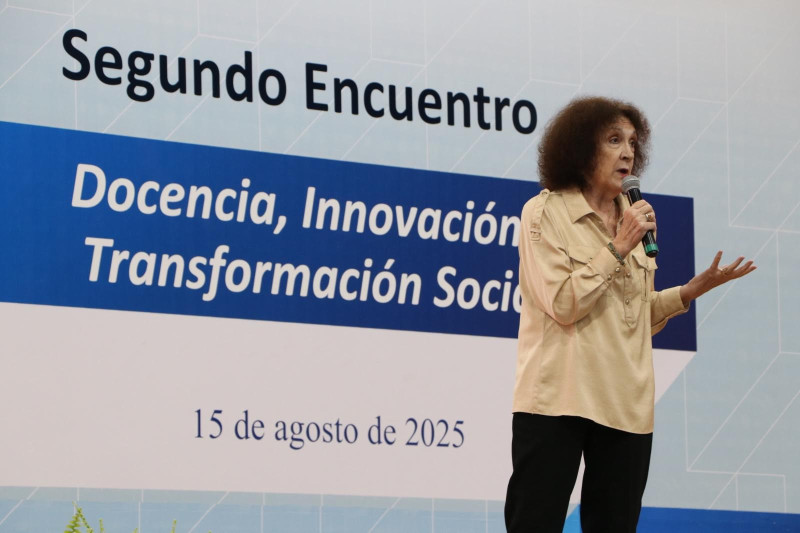 Destacan investigadoras importancia de la docencia para el desarrollo social