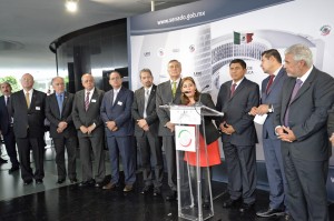 Senadores hacen alianza para exigir rescate financiero de universidades