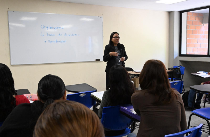 Promueve UAEM participación de estudiantes y egresados en libro colectivo