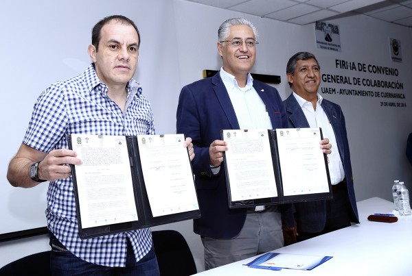 Firman convenio general de colaboración UAEM y Ayuntamiento de Cuernavaca