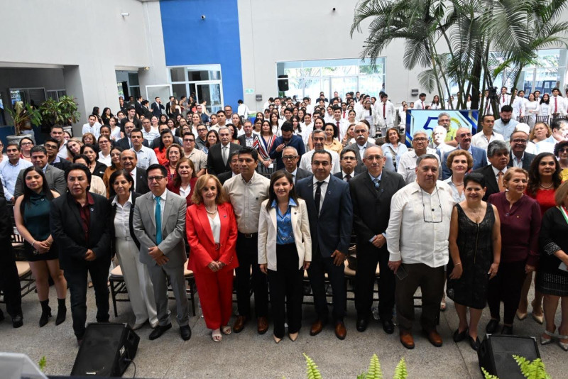 Conmemora la UAEM medio siglo de excelencia médica y compromiso social en Morelos