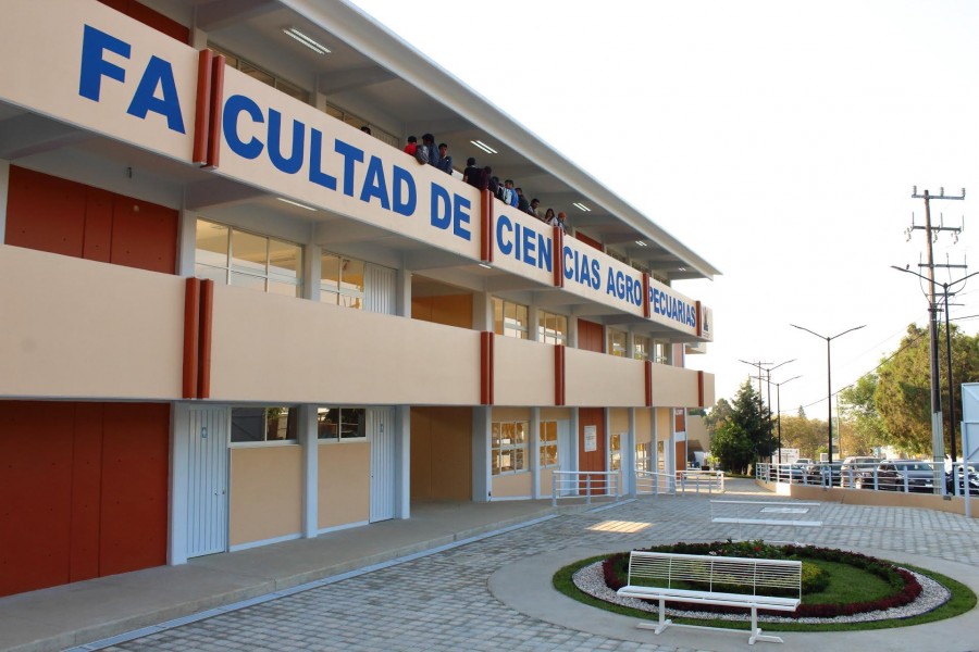 Celebra la Facultad de Ciencias Agropecuarias 42 años de fundación ...