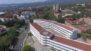 Acreditan calidad de licenciatura en Químico Industrial de la UAEM