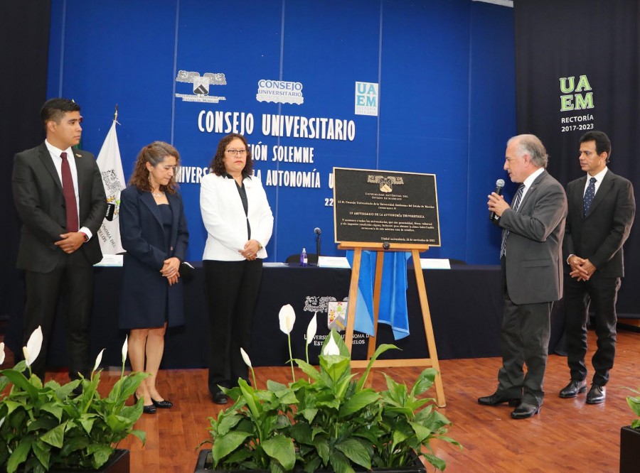 Conmemora la UAEM 55 años de su autonomía - Universidad Autónoma del ...