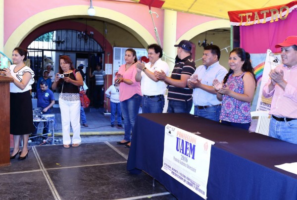 Proyección UAEM presenta servicios y oferta educativa en Jonacatepec