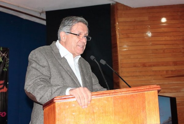 Presenta su tercer informe de actividades director de la Facultad de Artes