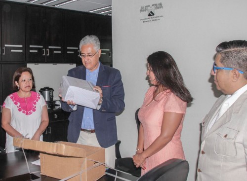 Recibe UAEM paquetes con resultados del examen de admisión al Nivel Medio Superior