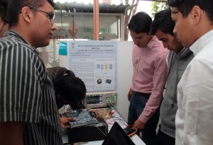 Realizan alumnos de la UAEM la octava expo didáctica de proyectos escolares