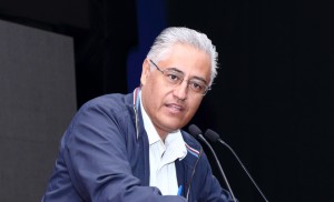 Exigir recursos para ofrecer más oportunidades a los jóvenes no es un delito: rector UAEM