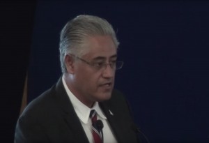 Informa rector sobre destino de recursos y estado de auditorías
