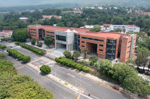 Mantiene UAEM diálogo abierto con el sindicato administrativo