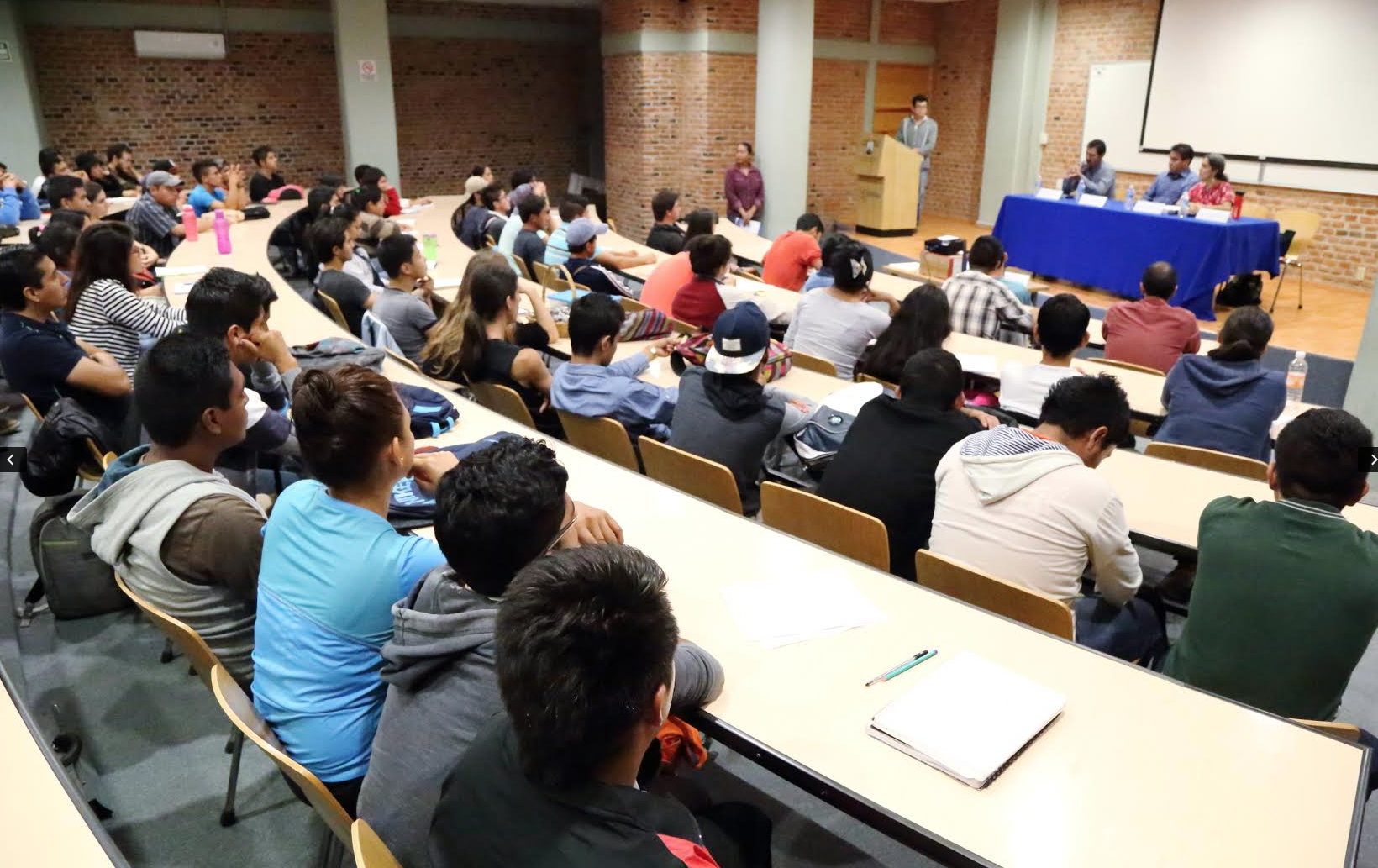 Analizan economía sustentable en foros universitarios Comunidad Cultura y Paz en la UAEM