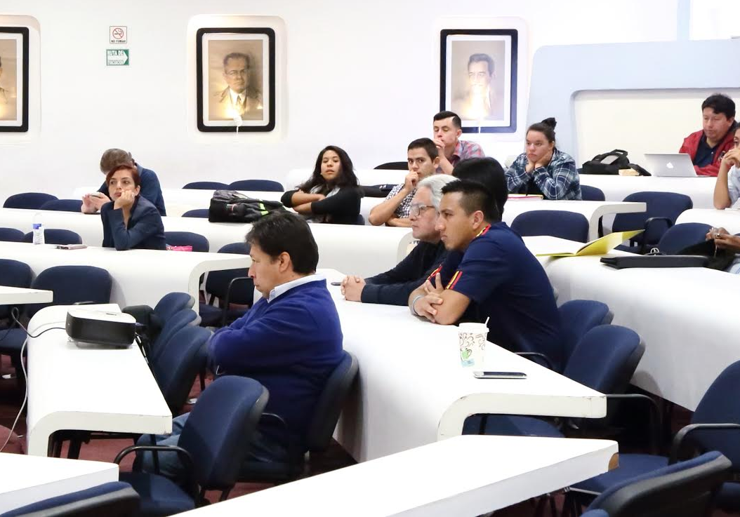 Reflexionan en foro Frente al olvido queremos memoria