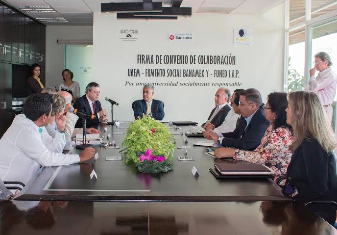 Banamex-FUNED apoyarán a estudiantes universitarios
