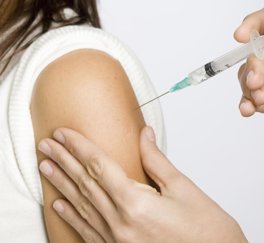 Continúa campaña de vacunación contra la influenza en la UAEM