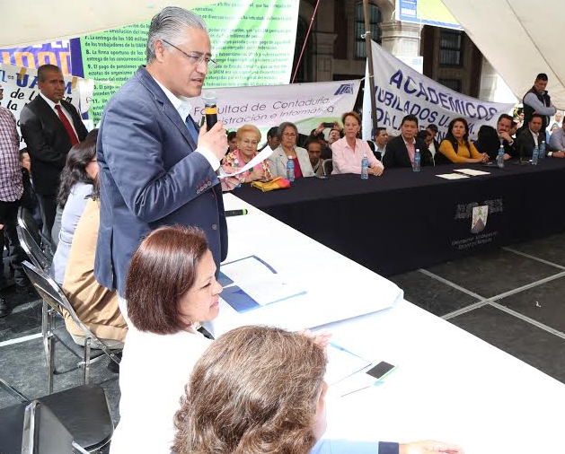 Consejo Universitario se declara en sesión permanente