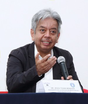 El método democrático es el arreglo institucional que permite decisiones políticas: Tovar Mendoza