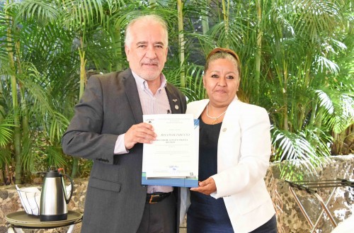 Reconoce la UAEM a los y las enfermeras en su día