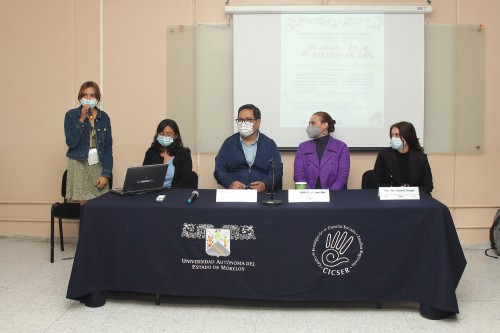 Promueven la investigación y el diálogo entre estudiantes de Historia