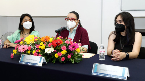 Comparten experiencias egresados y estudiantes de la Facultad de Diseño