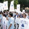 Marcha la UAEM para exigir campos clínicos a sus estudiantes
