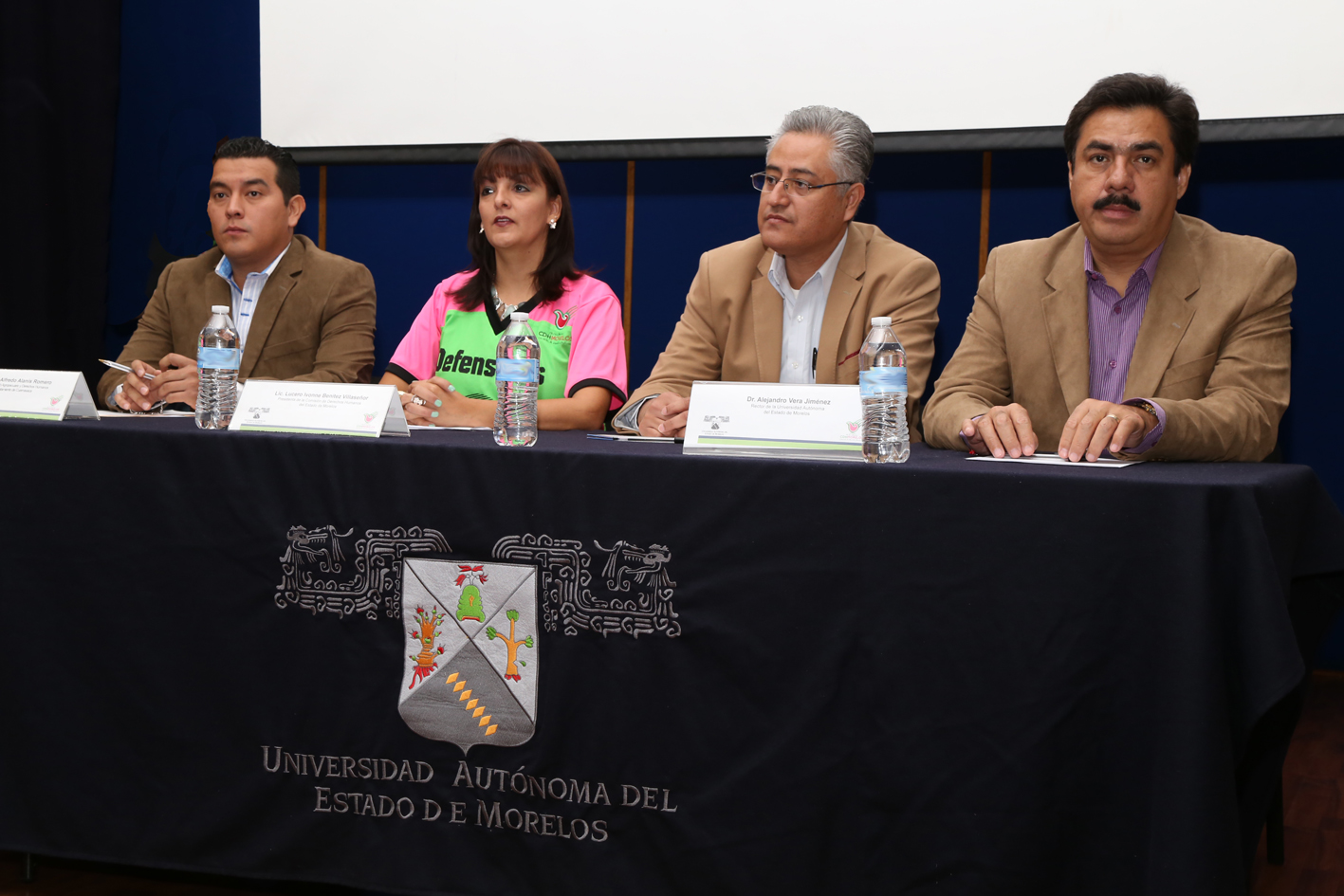 Entrega Comisión de Derechos Humanos, reconocimientos al mérito deportivo en la UAEM